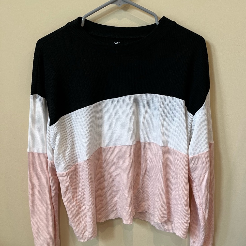 Hollister Black and White Boxy Long Sleeve Hoodie